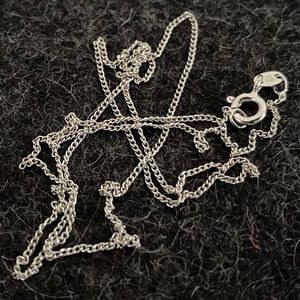Italian sterling silver curb chain 18”